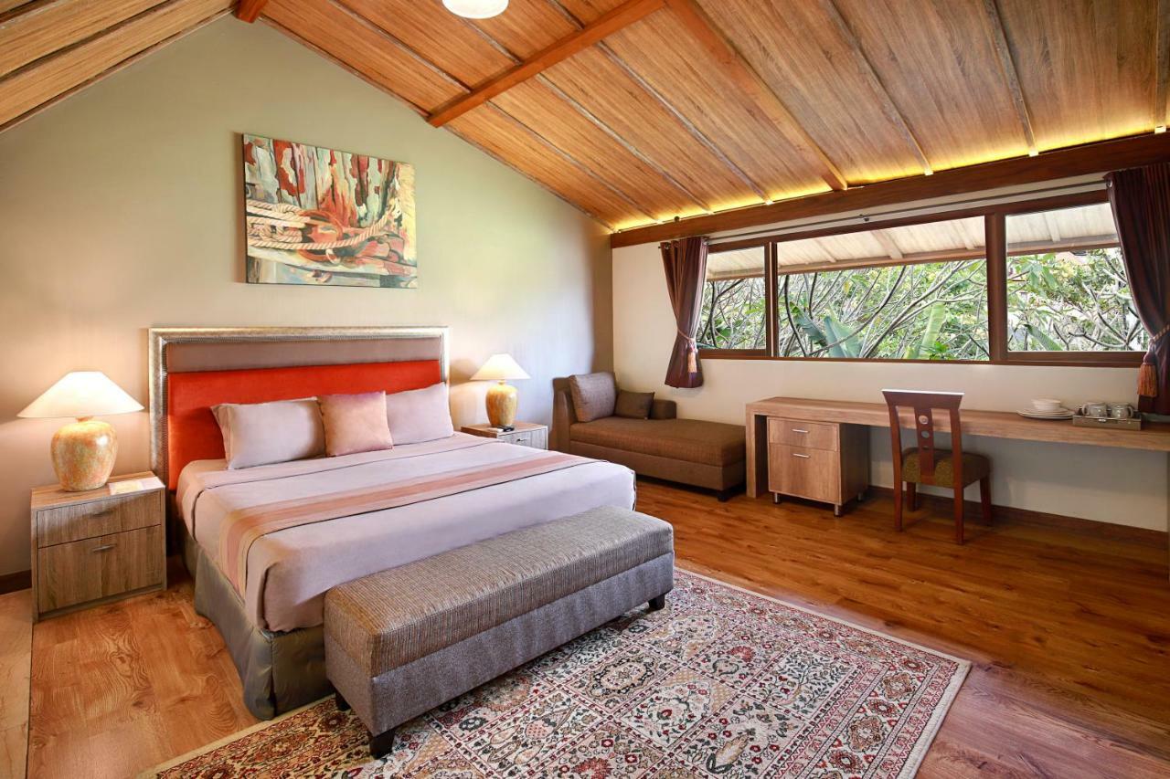 Puri Sabina Bed & Breakfast Jimbaran Extérieur photo