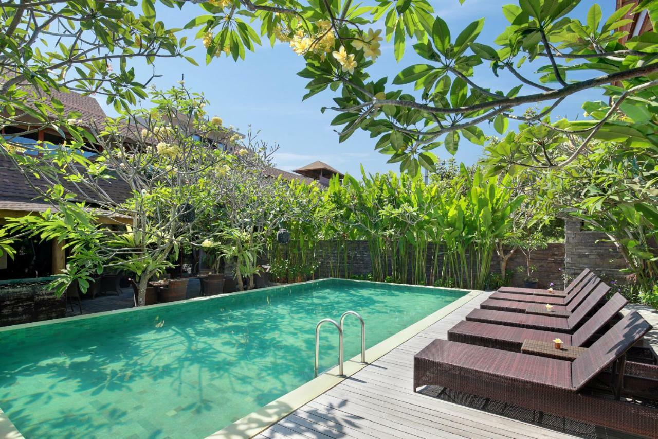 Puri Sabina Bed & Breakfast Jimbaran Extérieur photo