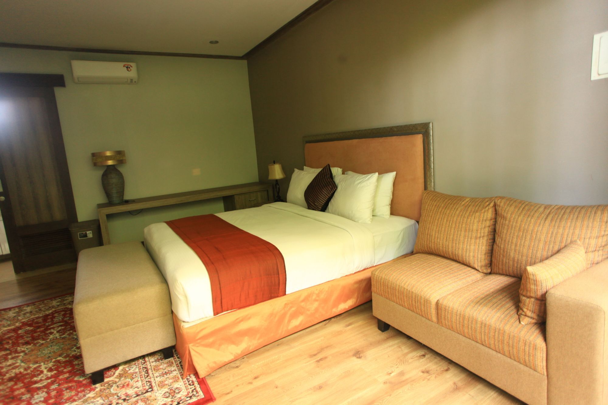 Puri Sabina Bed & Breakfast Jimbaran Extérieur photo
